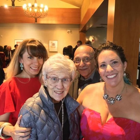 Meet your Posher, Miriam - Picture 1 of 1